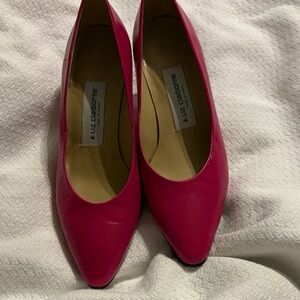 Liz Claiborne Fuchsia Heels